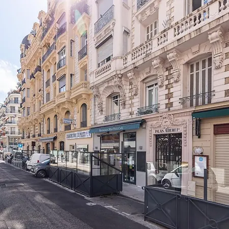 Feel - Grimaldi ניס