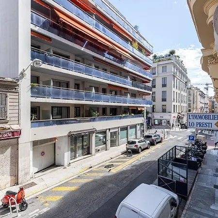 Feel - Grimaldi 니스